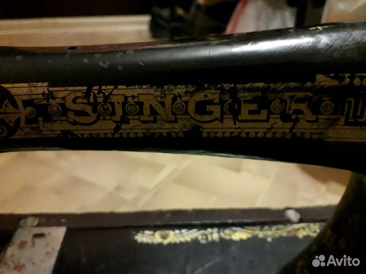 Швейная машинка Зингер