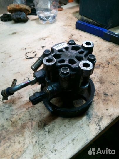 Насос гидроусилителя руля для Тойоты Камри 2004год