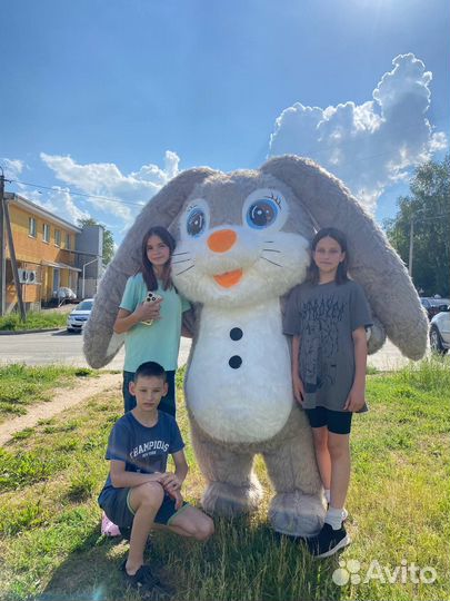 Продаю ростовые куклы Зайка,качество оригинал