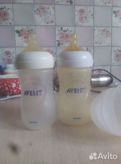 Молокоотсос ручной, бутылки, соски Avent