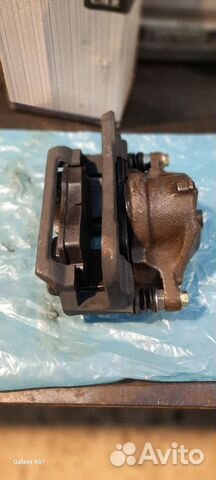 Суппорт левый на газель 3302