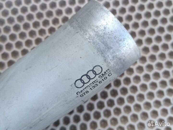 Патрубок интеркулера Audi Allroad C5 BES 2003