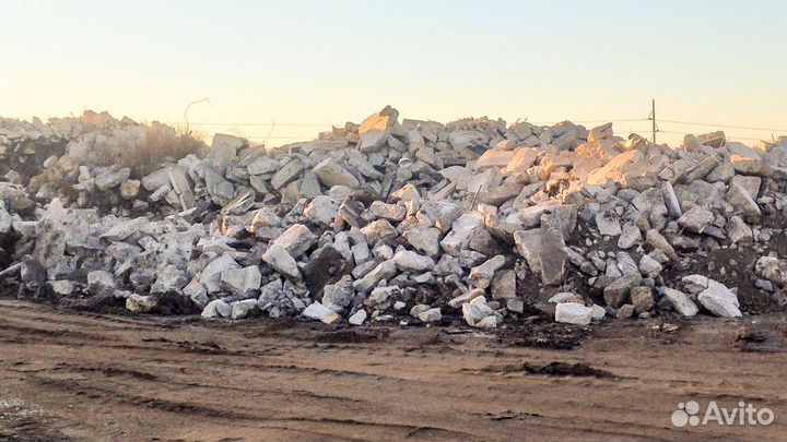 Бой бетона для засыпки лога в Семичи