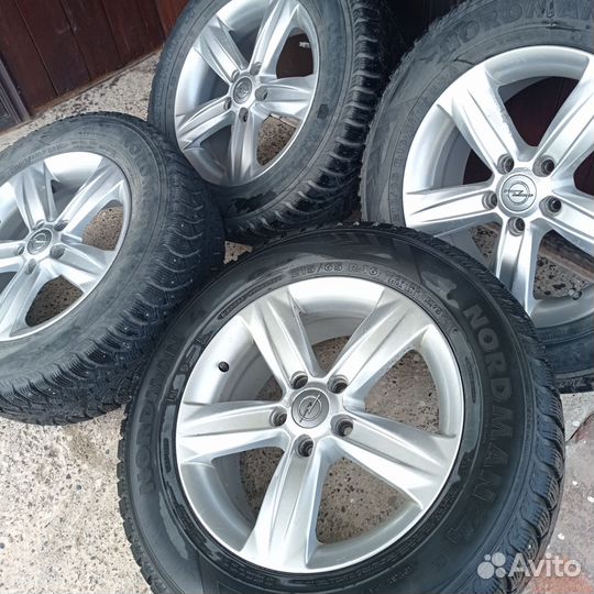 Nordman Nordman 4 215/65 R16