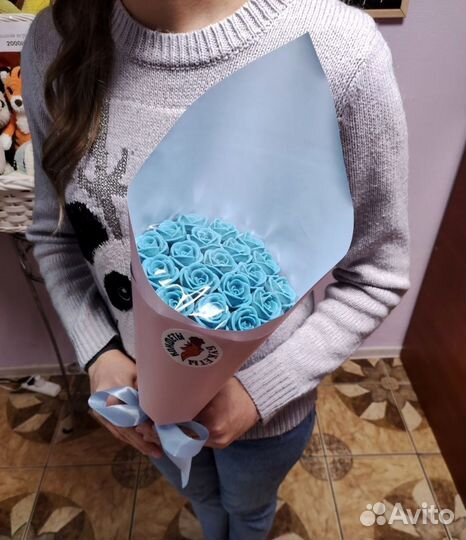 Голубые Розы из Белого Шоколада - 19 шт в Букете