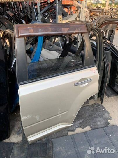 Дверь задняя левая Nissan X-trail T31