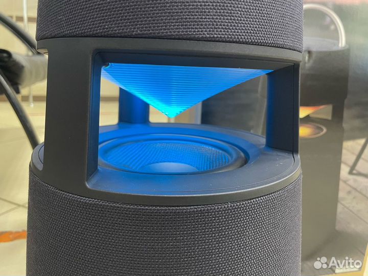 Портативная колонка LG xboom 360