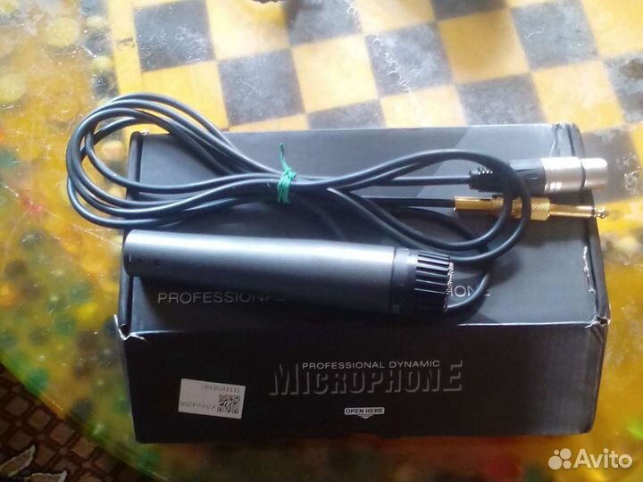 Микрофон динамический Shure SM57