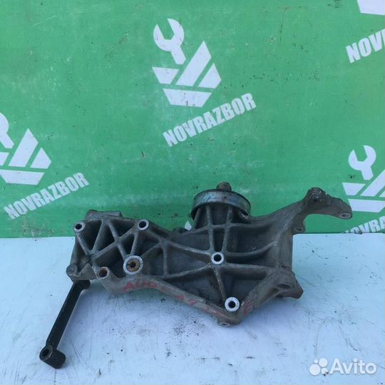 Кронштейн генератора Ауди А4 Б5