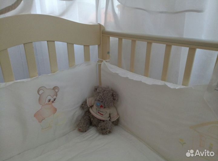 Детская кроватка