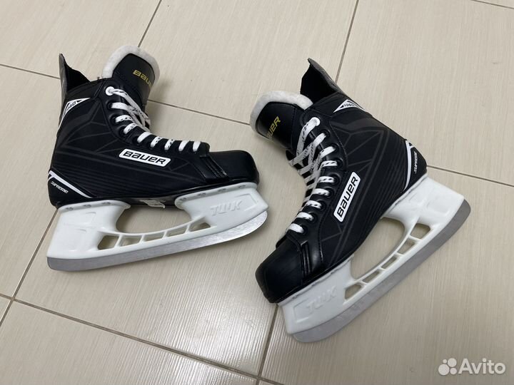 Коньки хоккейные bauer supreme 140