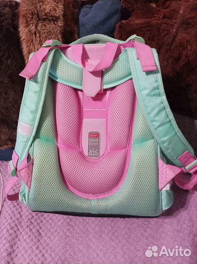 Школьный ранец для девочки
