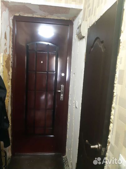 Дверь входная, металлическая,б/у