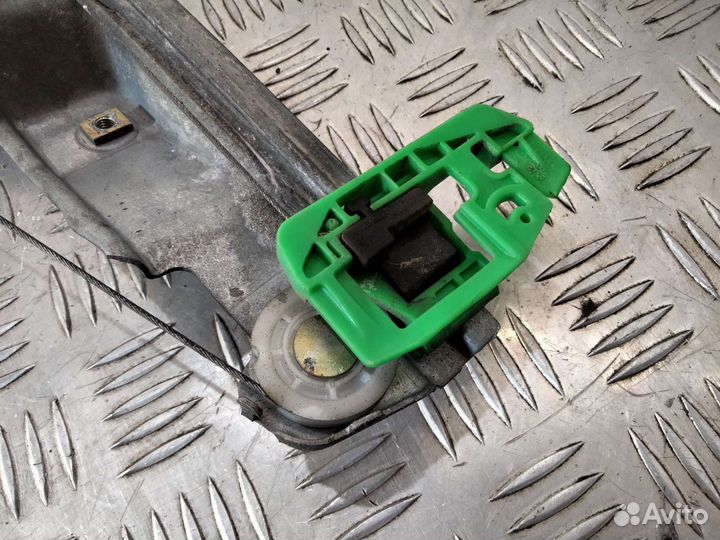 Передний правый стеклоподъёмник Scenic 2