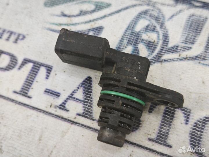 Датчик положения распредвала Volkswagen Jetta VI р