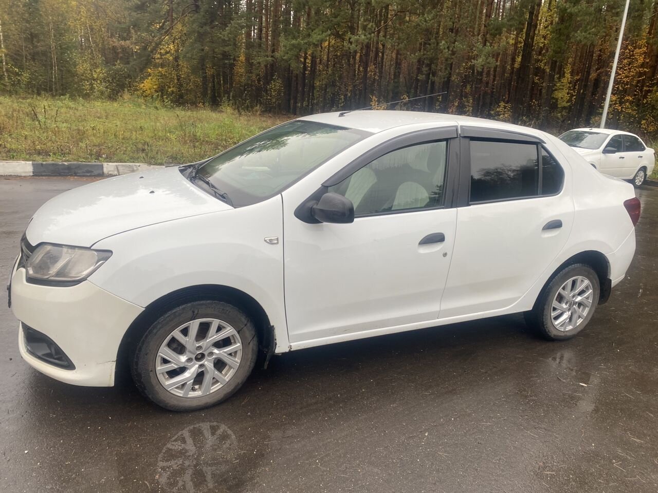 Renault Logan: фото владельца