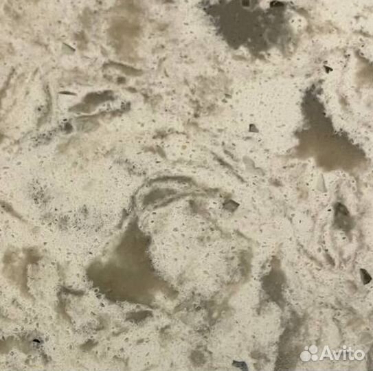 Полка из кварца в ванну / Milky White 300