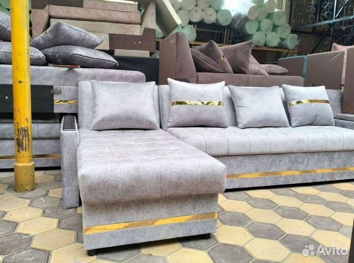 Угловой диван раскладной в наличии не б/у