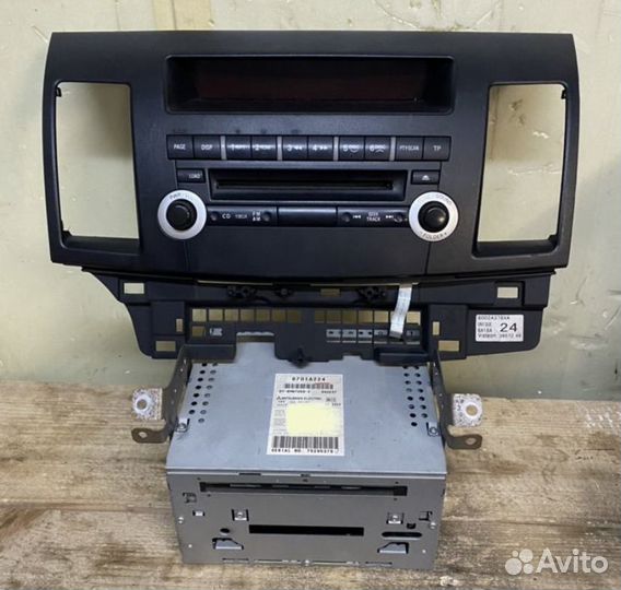 Штатная магнитола для mitsubishi lancer 10