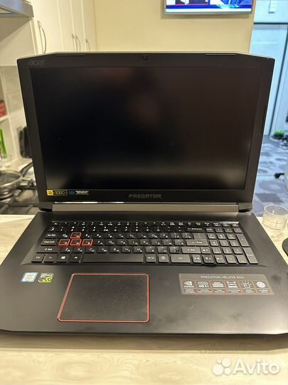 Acer predator heltos 300