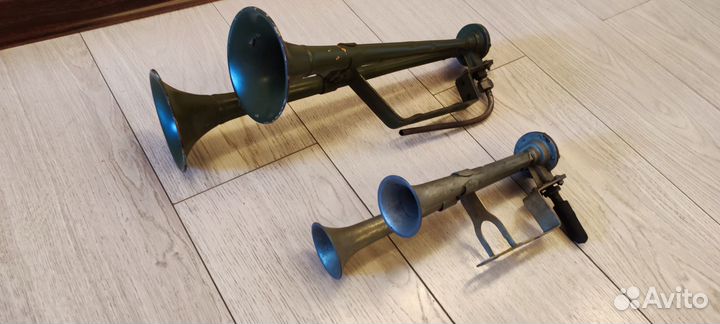 Клаксон пневматический С40Б С40В СССР