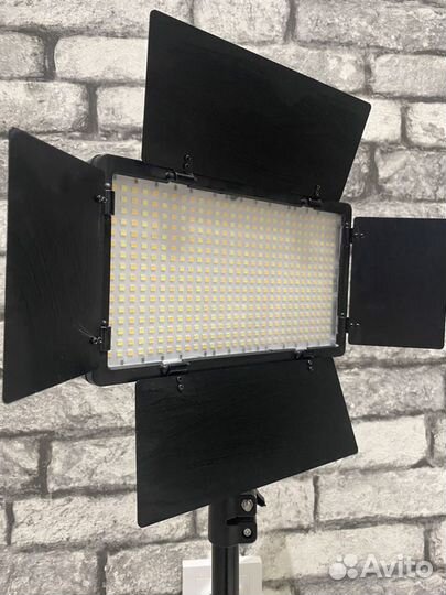 Свет для съемки проффесиональный свет Pro LED 600