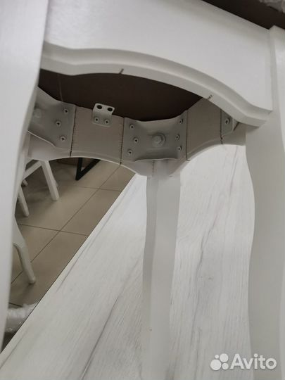 Табуретки деревянные