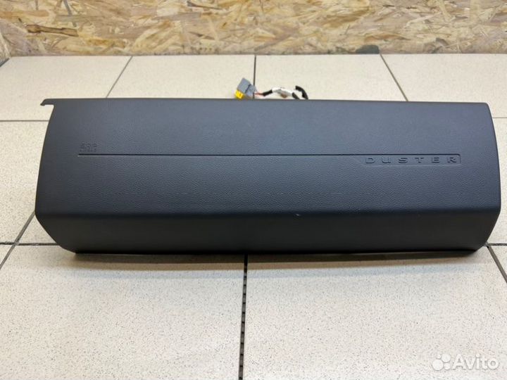 Подушка безопасности в торпедо Renault Duster