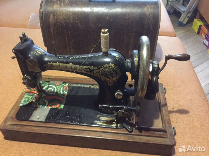 Швейная машинка зингер