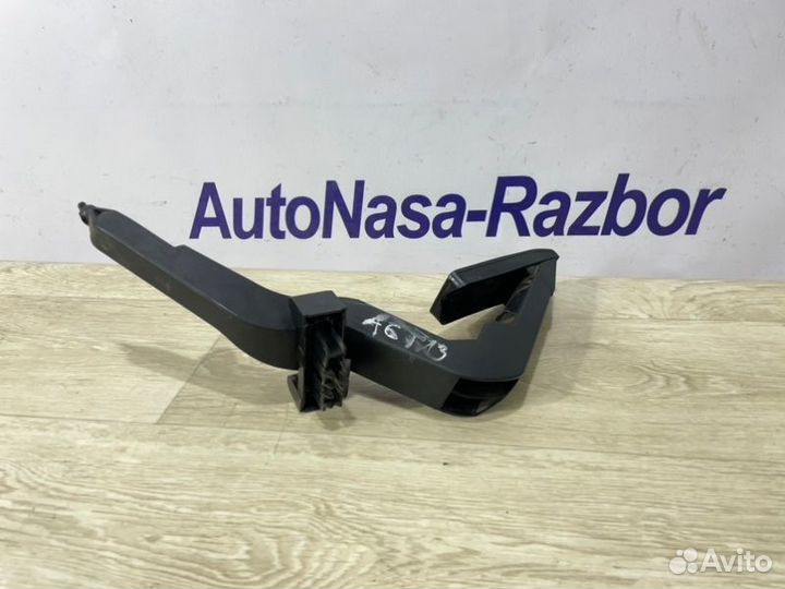 Педаль газа Audi A6 седан AEB 1998