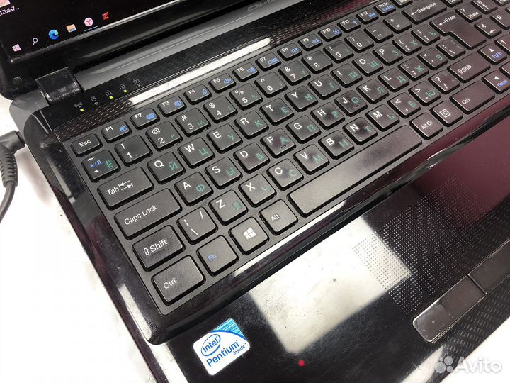 Ноутбук dns i3