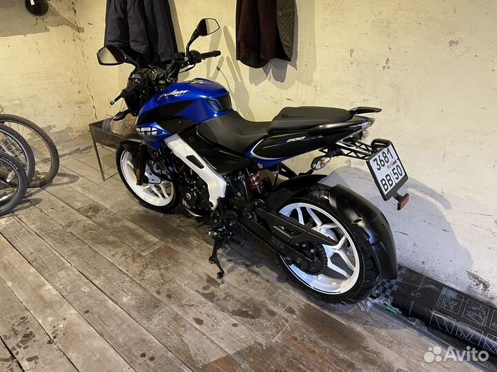 Bajaj Pulsar 200 NS