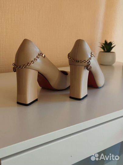 Туфли женские