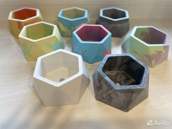 Кашпо для цветов из гипса