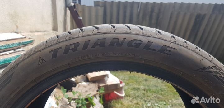 Triangle EffeXSport TH202 255/40 R19