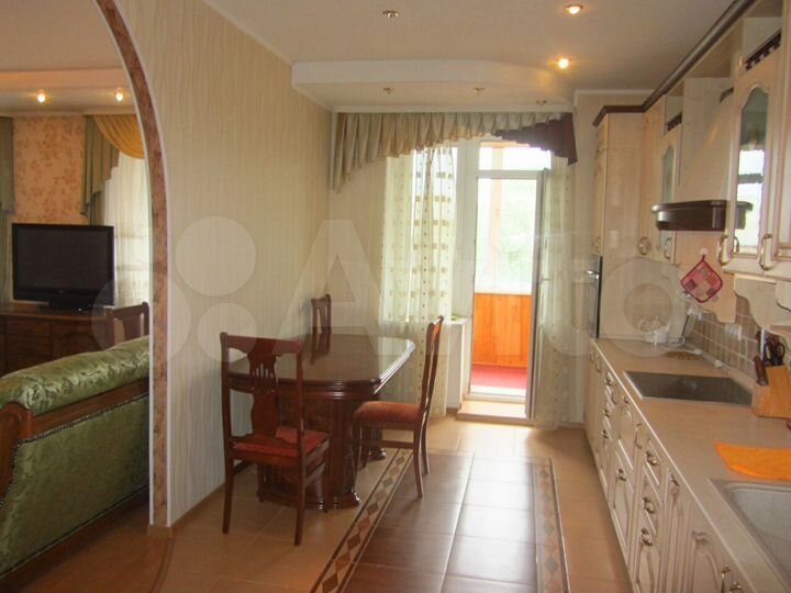 4-к. квартира, 145 м², 5/10 эт.