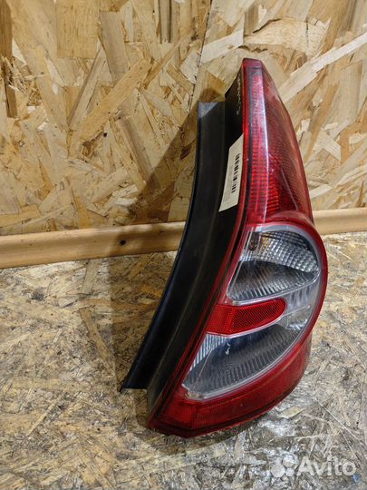 Фонарь Задний Правый Рено Сандеро 1 бу оригинал
