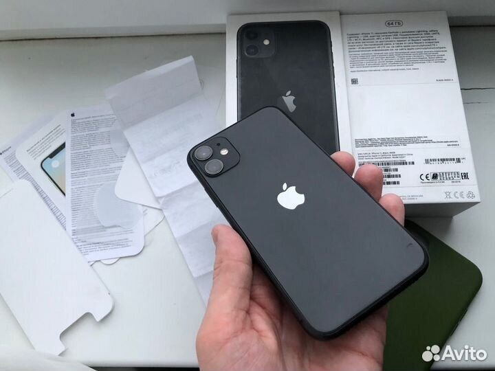 iPhone 11, 64 ГБ