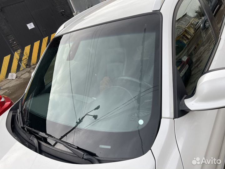 Лобовое стекло BMW X1 E84 5D 2009-2015 дд