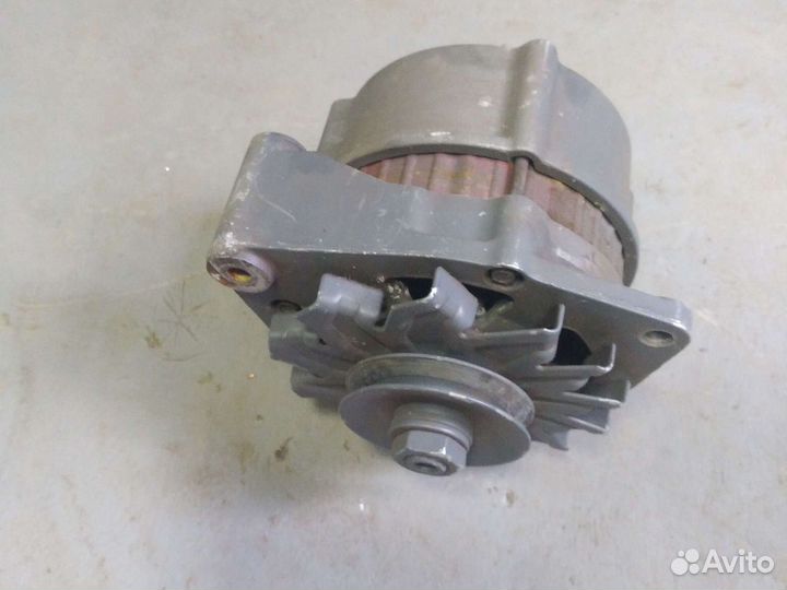 Гениратор 01182151