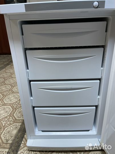 Морозильная камера Indesit