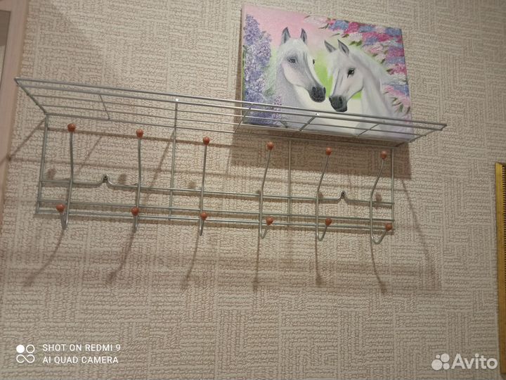 Вешалка в прихожую