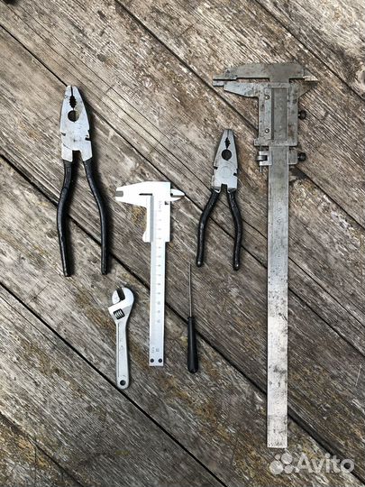 Старинный инструмент