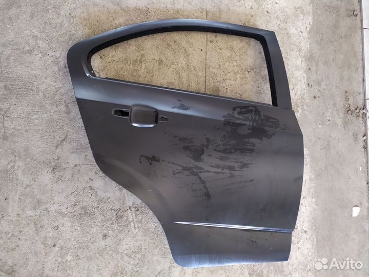 Дверь задняя правая Chevrolet Aveo Т300 13