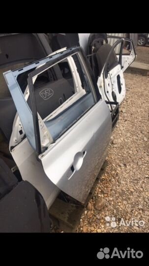 Мазда 3 BK хетчбэк Дверь задняя правая