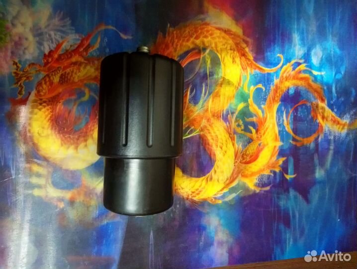 Запчасть от компьютерного стула с пружиной