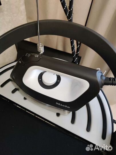 Гладильная система Miele B2847