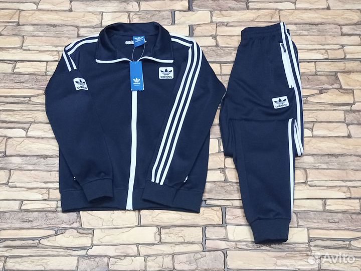 Спортивный костюм Adidas