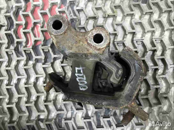 Подушка крепления кпп Honda Accord