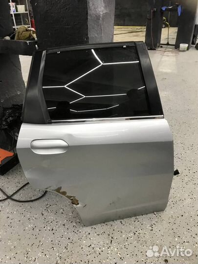 Дверь боковая задняя правая Honda fit 2